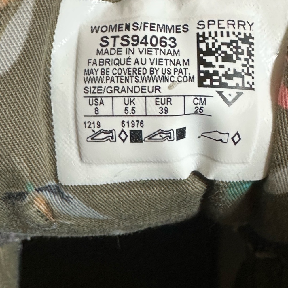 Sperry Black Lace Up Boots with Sturdy Rubber Sole - Picture 4 of 5